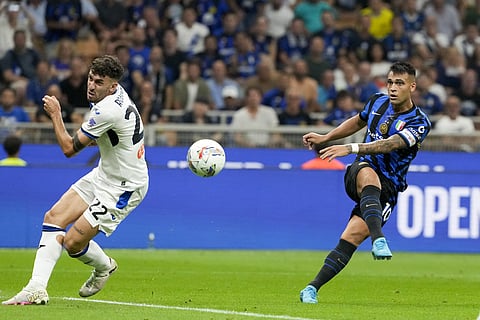 Serie A 2024-24, Inter Milan vs Atalanta: Inter Milan's Lautaro Martinez, right, attempts a shot on goal